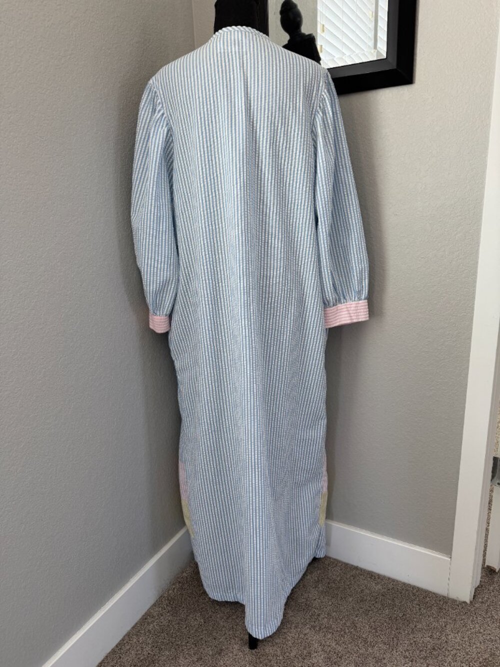 Vintage 70s SAYBURY Pastel Cotton Seersucker Long Sleeve Maxi House Dress Large - Picture 5 of 12